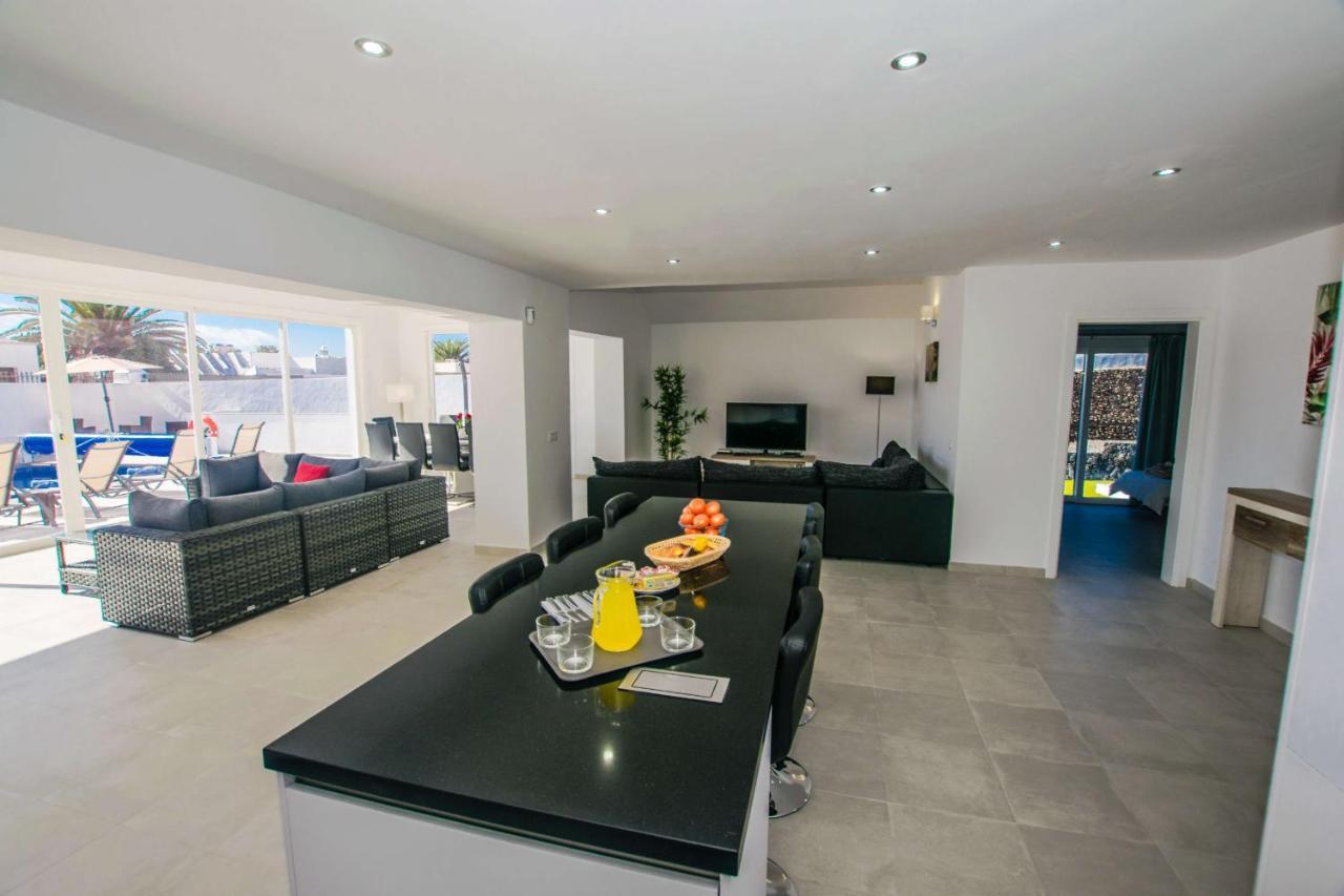 Villa Rossa - Villas Now - Lh215 By Villas Now Ltd Playa Blanca  Zewnętrze zdjęcie